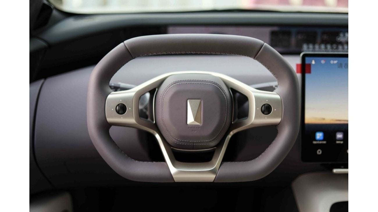 Avatr 12 2024 AVATR 12 PERFORMANCE VERS - White inside PURPLE WHITE | Export Only