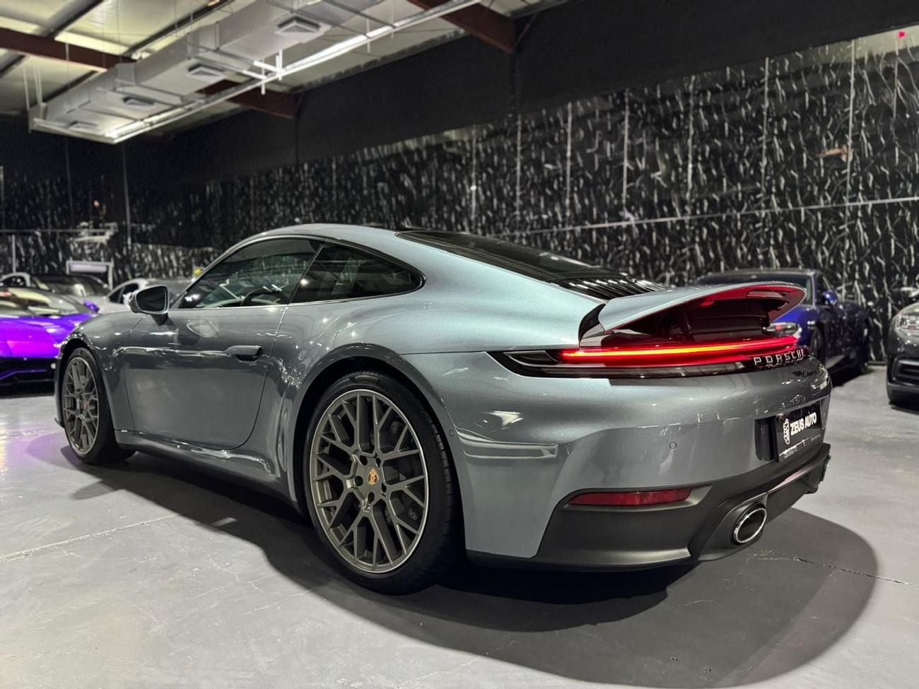 بورش 911 CARRERA Full Options | GCC | Only 100 KM | Brand New Shape | 2 Years Unlimited mileage Warranty