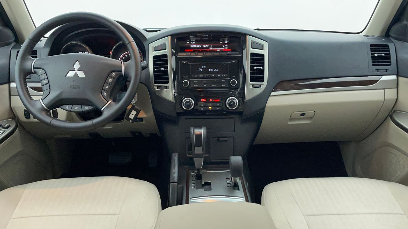 Mitsubishi Pajero GLS 3500