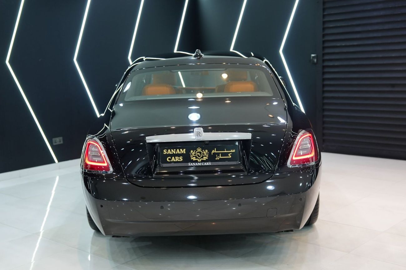 Rolls Royce Ghost Standard 2024 Rolls-Royce Ghost, Rear Entertainment, Starlight, Illuminated Grille, Dealer Warr + Serv!!