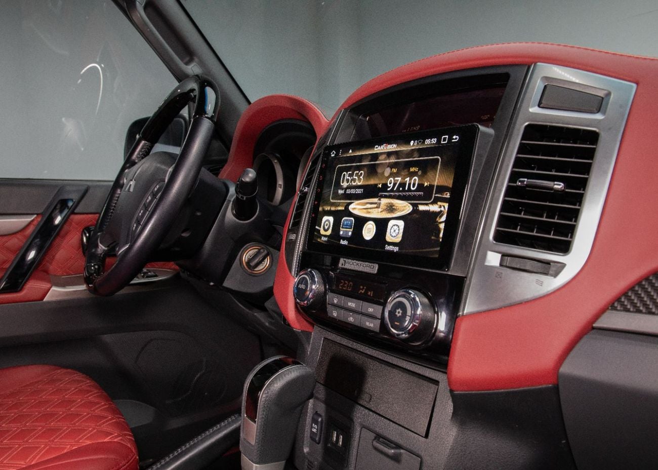 Mitsubishi Pajero Signature Edition