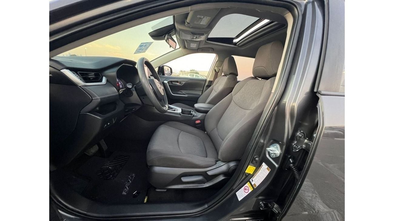 تويوتا راف ٤ 2019 Toyota Rav4 XLE // SUNROOF // 2.5L V4 / UAE PASS