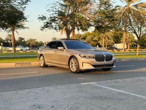 بي أم دبليو 730Li Luxury M Sport Package 2.0L