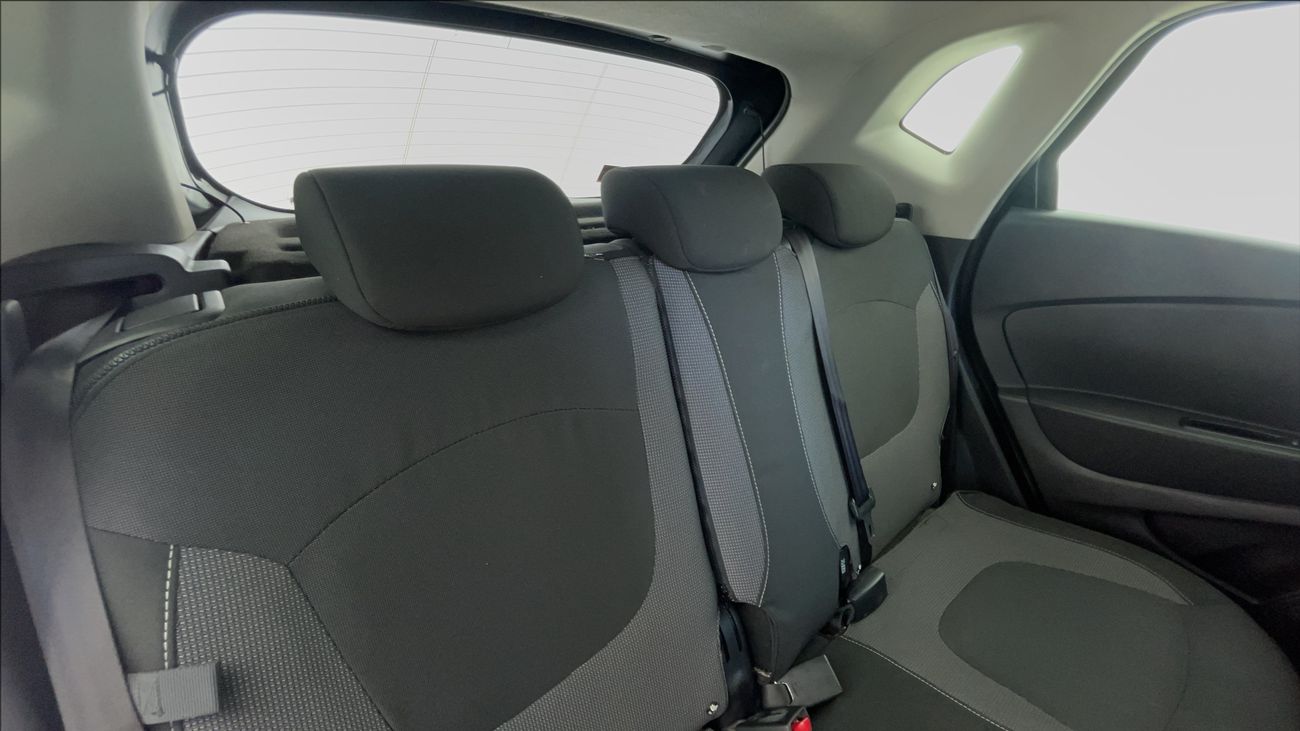 Renault Captur LE 1.6 | Zero Down Payment | Home Test Drive