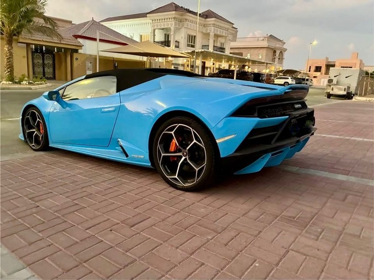 لامبورغيني هوراكان EVO Spyder