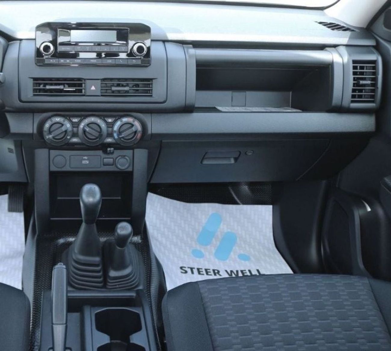 Mitsubishi L200 New Shape Only Available with us! L200 Triton GLX 2024 /2.4L Petrol 4WD Double Cab / For Export Only