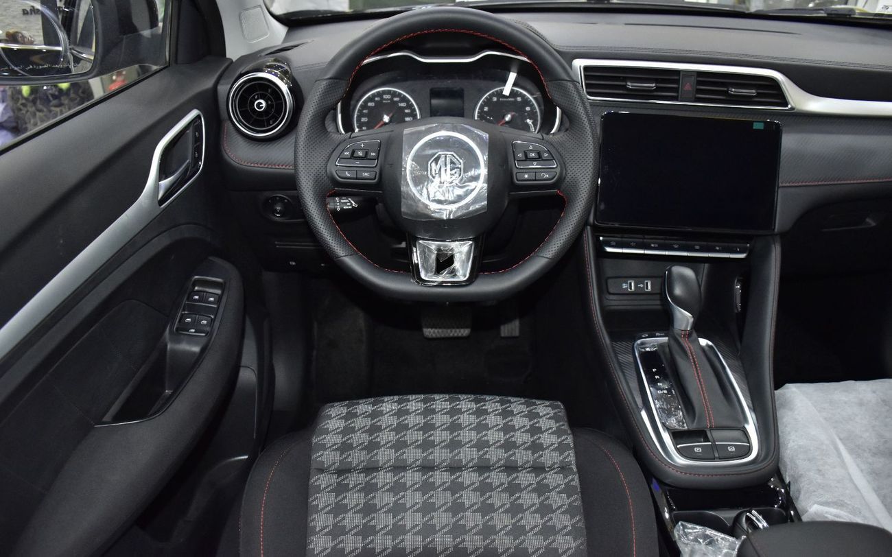 أم جي ZS EXCELLENT DEAL for our MG ZS 1.5L ( 2025 Model ) in Black Color GCC Specs