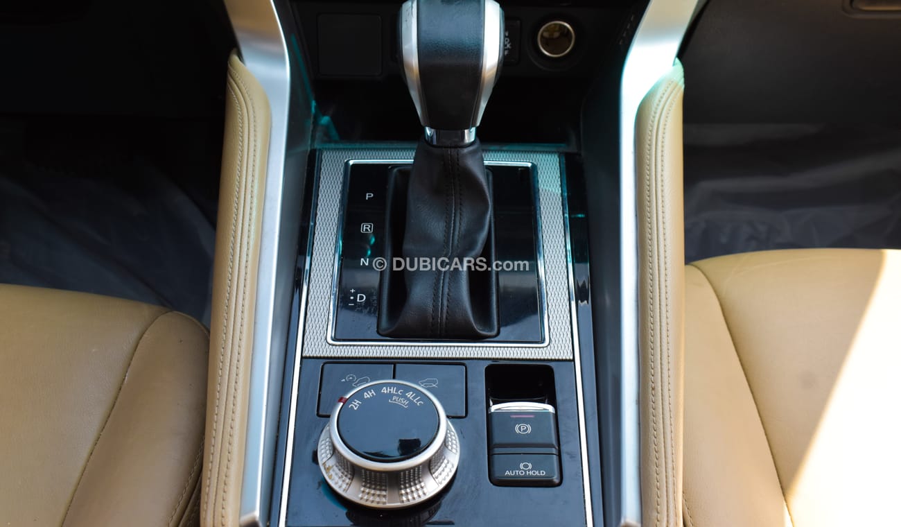 ميتسوبيشي مونتيرو Sport