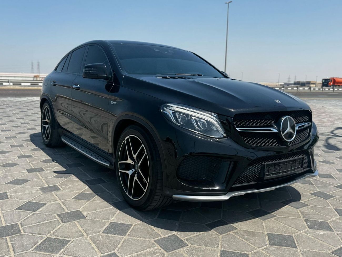 مرسيدس بنز GLE 43 AMG Std 3.0L