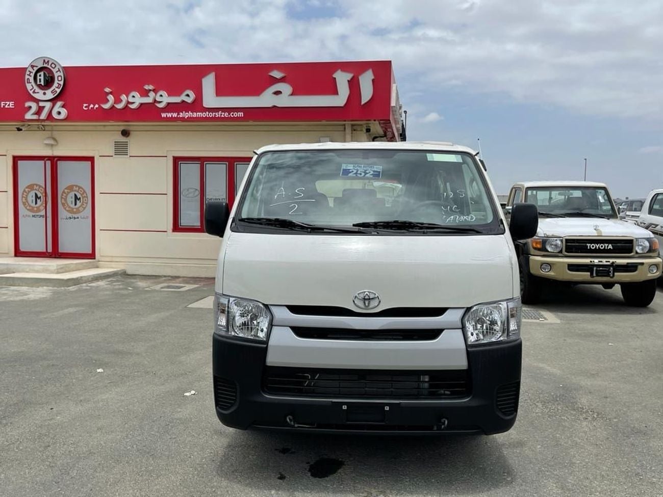 تويوتا هاياس DLS - STD ROOF