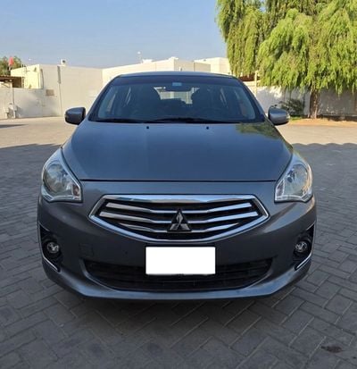Mitsubishi Attrage GLX