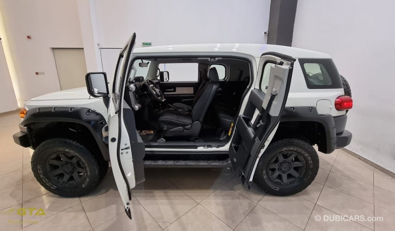 تويوتا إف جي كروزر 2014 Toyota FJ Cruiser GXR, Full Service History, GCC