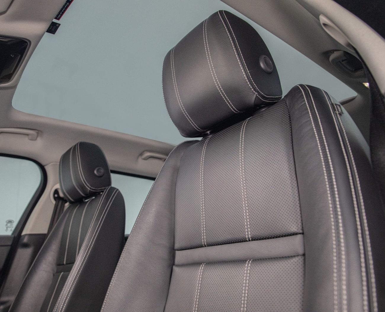 لاند روفر رينج روفر فيلار P250 S 2.0L Petrol