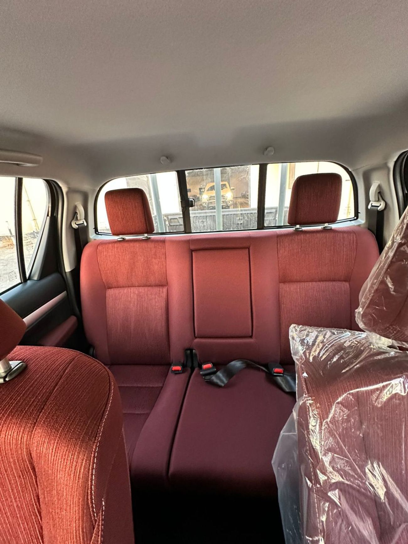 Toyota Hilux SR5 2.7L Petrol Manual Double Cap 4x4 Full Option