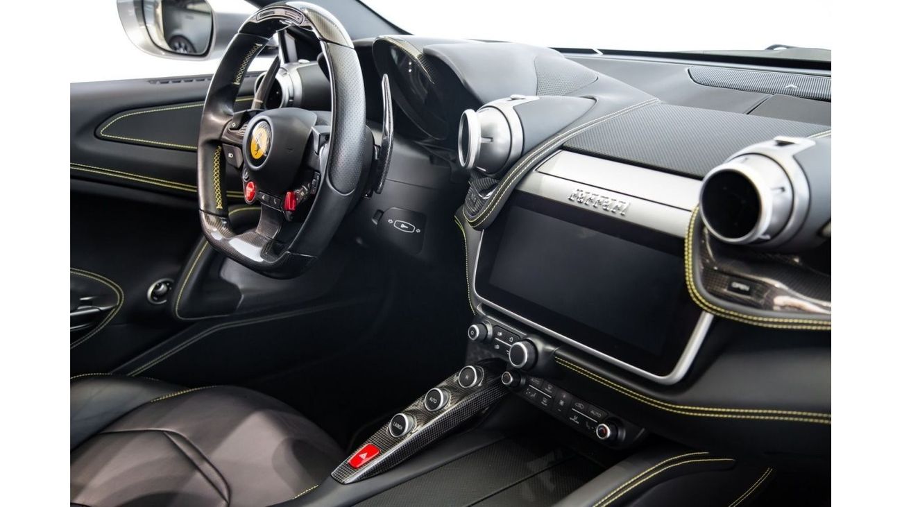 فيراري جي تي سي 4  لوسو Ferrari GTC4LUSSO T V8