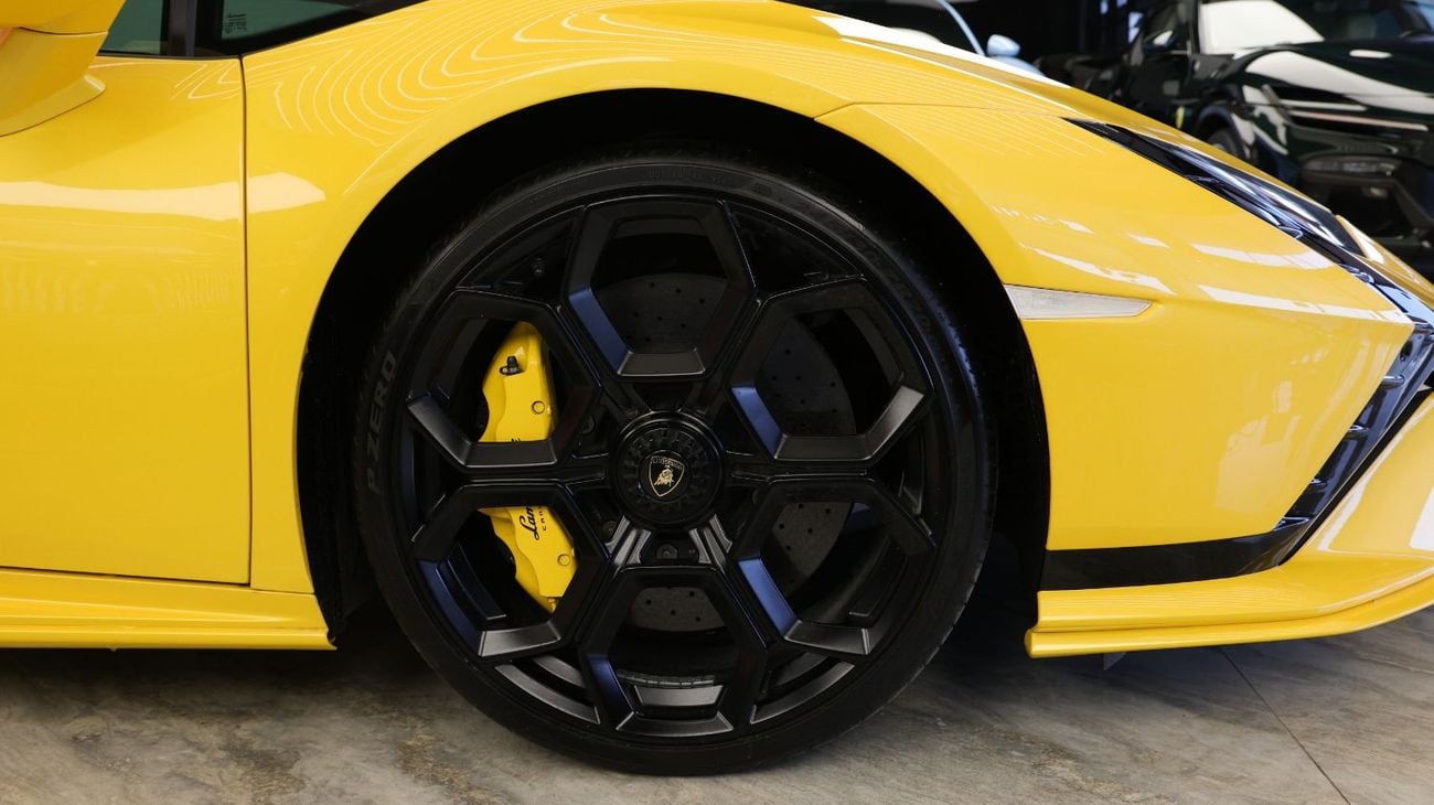 Lamborghini Huracan Tecnica - Lamborghini Huracán - 2024 – GCC Warranty with Service