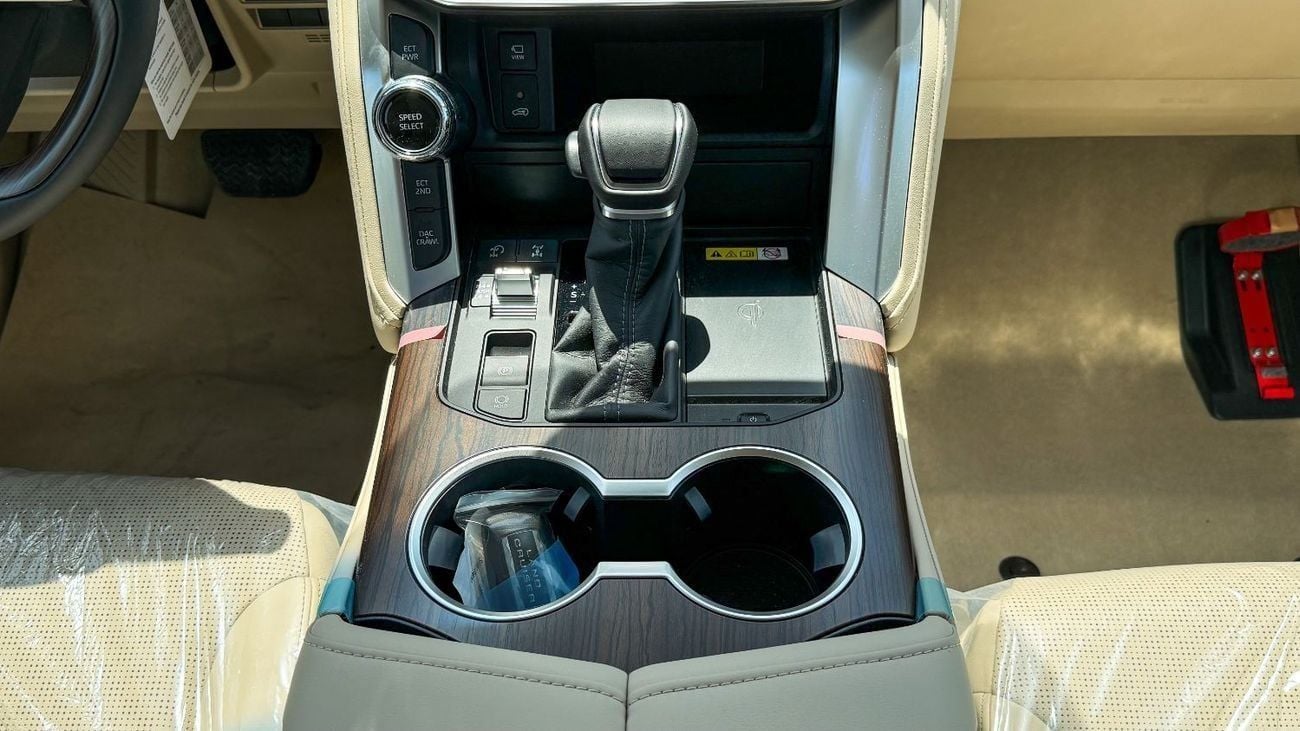 Toyota Land Cruiser VXR 4.0L TOYOTA LAND CRUISER - 2025