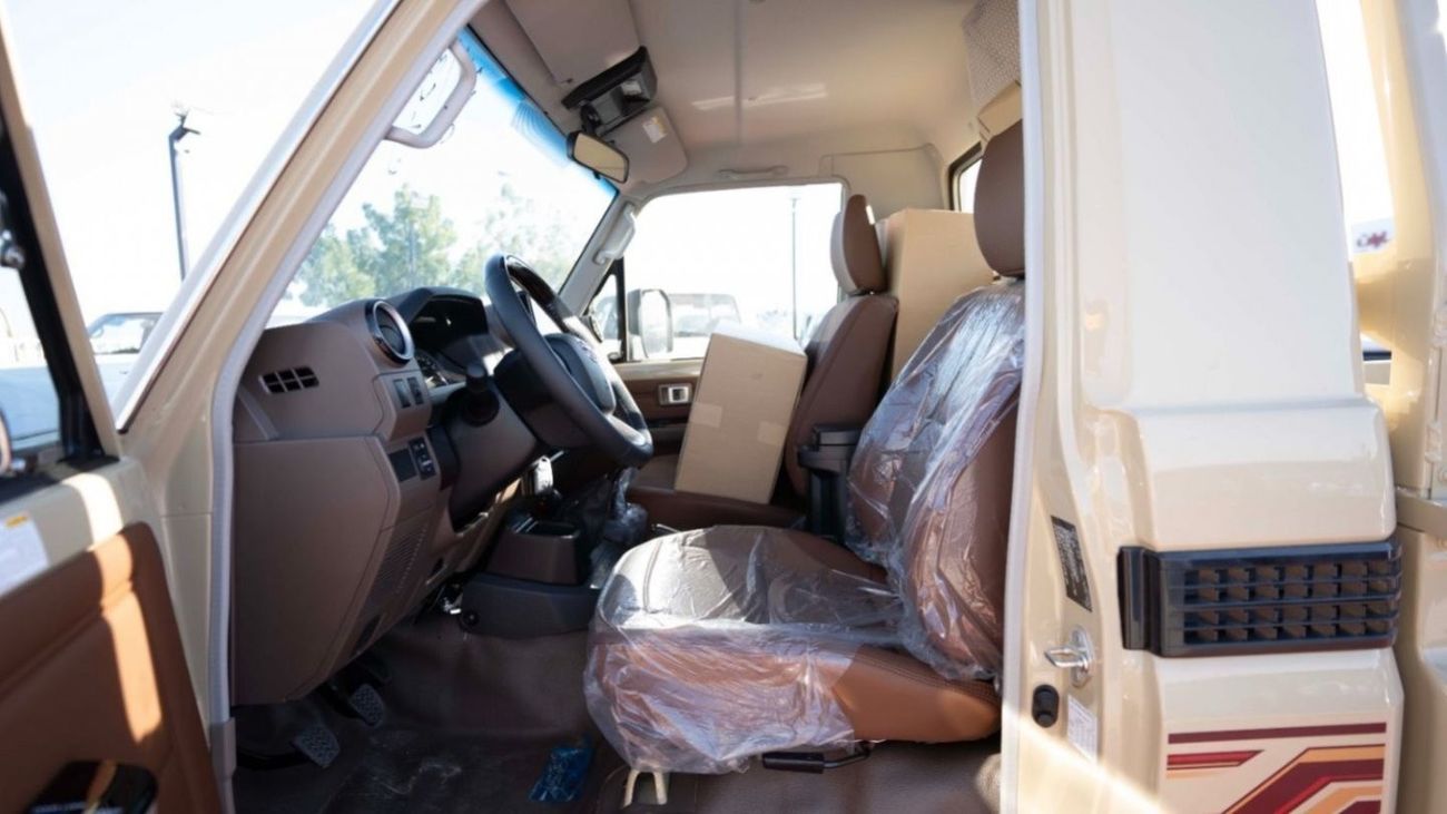 Toyota Land Cruiser Pick Up TOYOTA LC79 PICK-UP SINGLE CABIN 4.0L MANUAL TRANSMISSION 2024 FULL OPTION