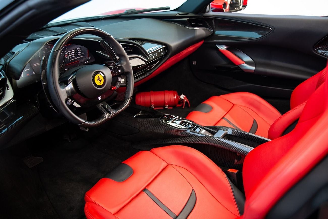 فيراري SF90 ستراديل ASSETTO FIORANO