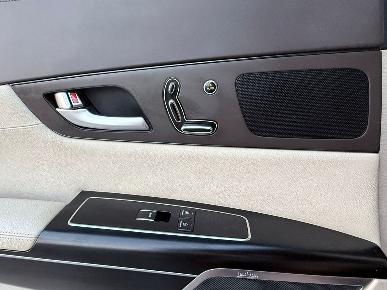 Kia Quoris TOP