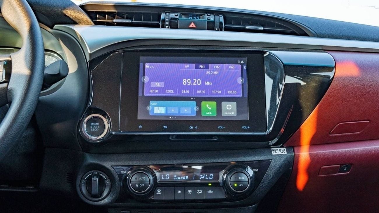 تويوتا هيلوكس Automatic , 2.7 L , 4x4 , full option