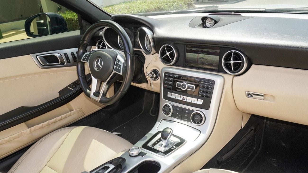 Mercedes-Benz SLK 200 Std 1.8L