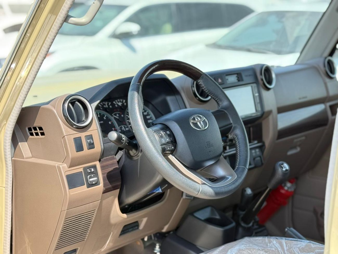 تويوتا لاند كروزر بيك آب Std 4.0L Single Cab Utility 4WD