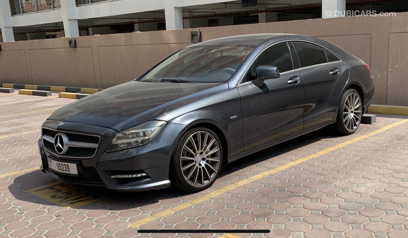 مرسيدس بنز CLS 500