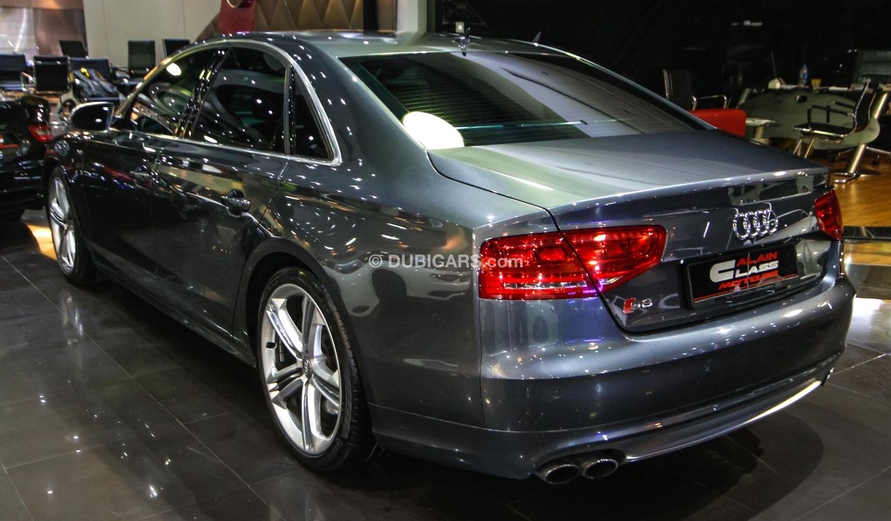 Audi S8 V8 T