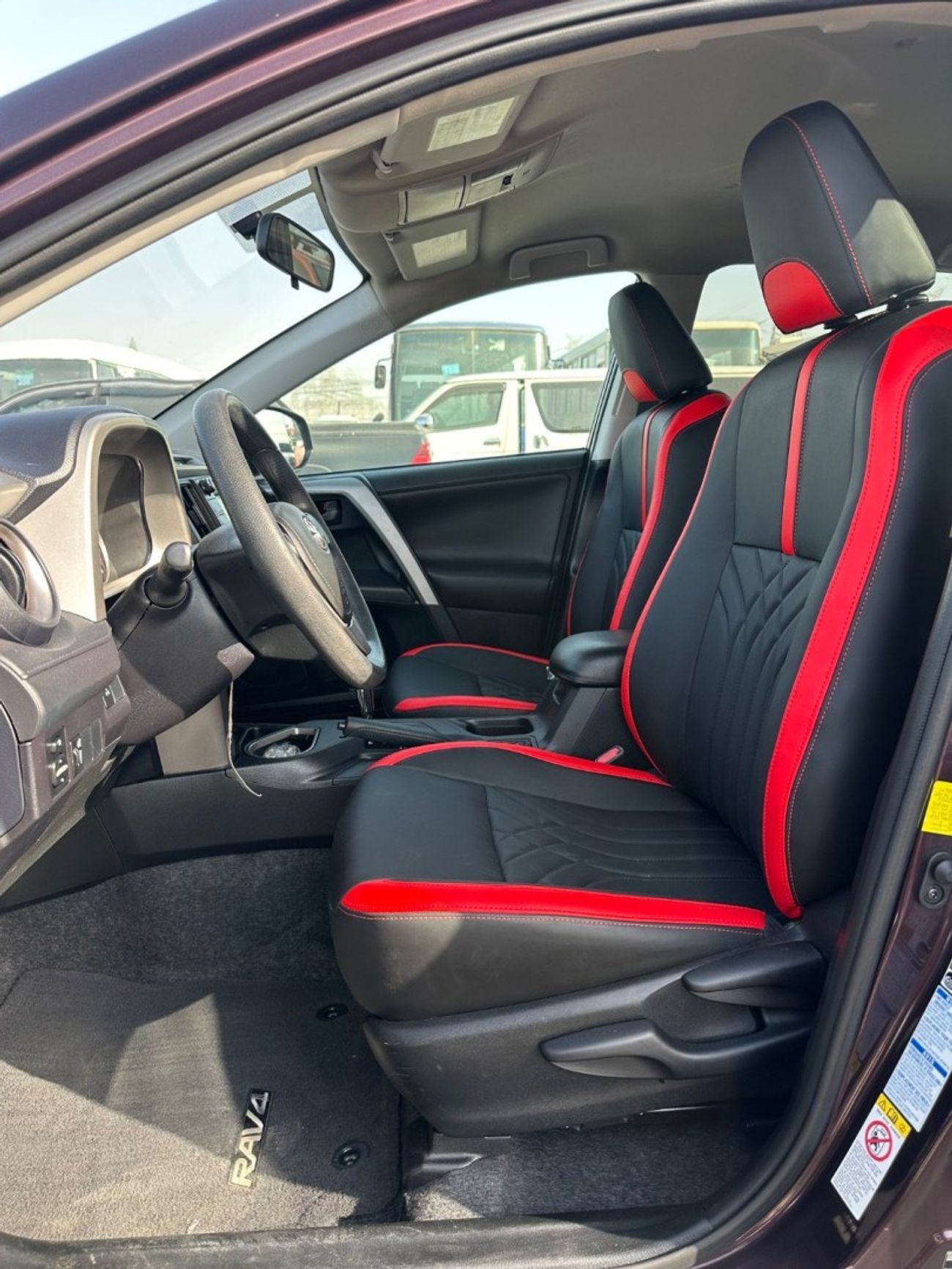 Toyota RAV4 4WD leather seats