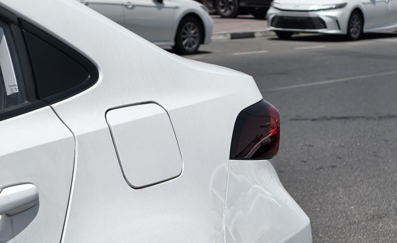 تويوتا كورولا TOYOTA COROLLA 1.8L HYBRID ELITE FULL OPTION (CHINESE SPEC)