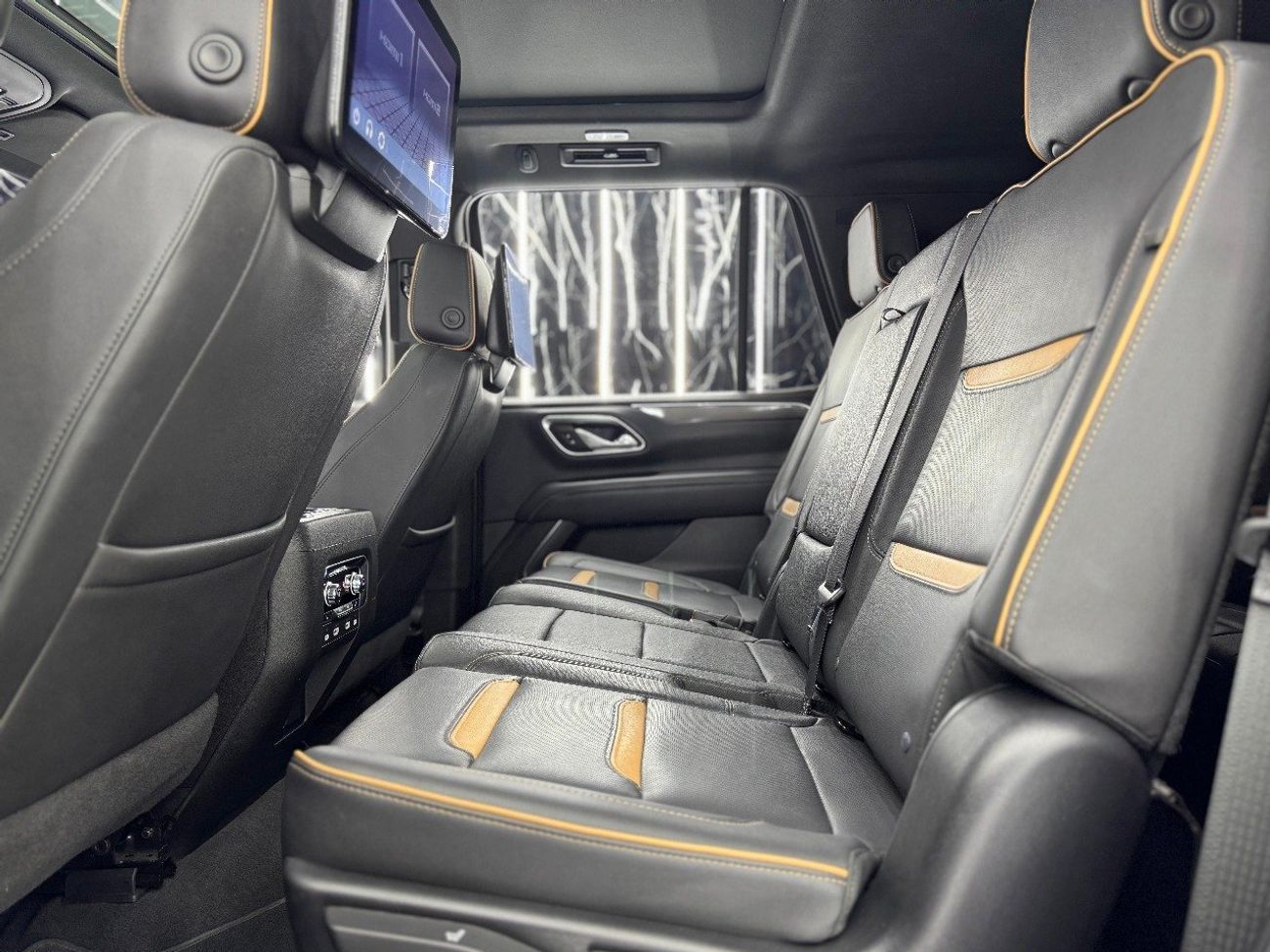 GMC Yukon 2024 GMC Yukon AT4, GMC Warranty, 10 Years Engine Warranty, Just Been Serviced, 8 Seater, GCC