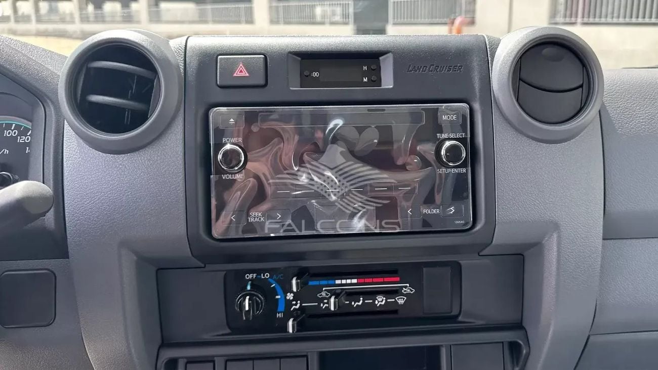 تويوتا لاند كروزر بيك آب Toyota/LC79 DSL DC 4.2L MT/Basic