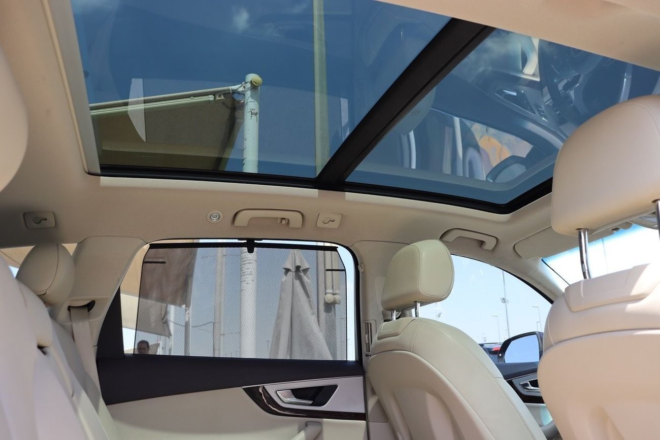 أودي Q7 45 TFSI quattro 3.0L Audi Q7 45 TFSI / 2016 / GCC / Free Accident / First Owner