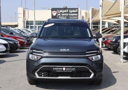 Kia Carens Smartstream 1.5L A/T 1.5L A/T -KIA CARENS 2023 - GCC - 4(V) - Accident-free -7 Seats -In excellent c