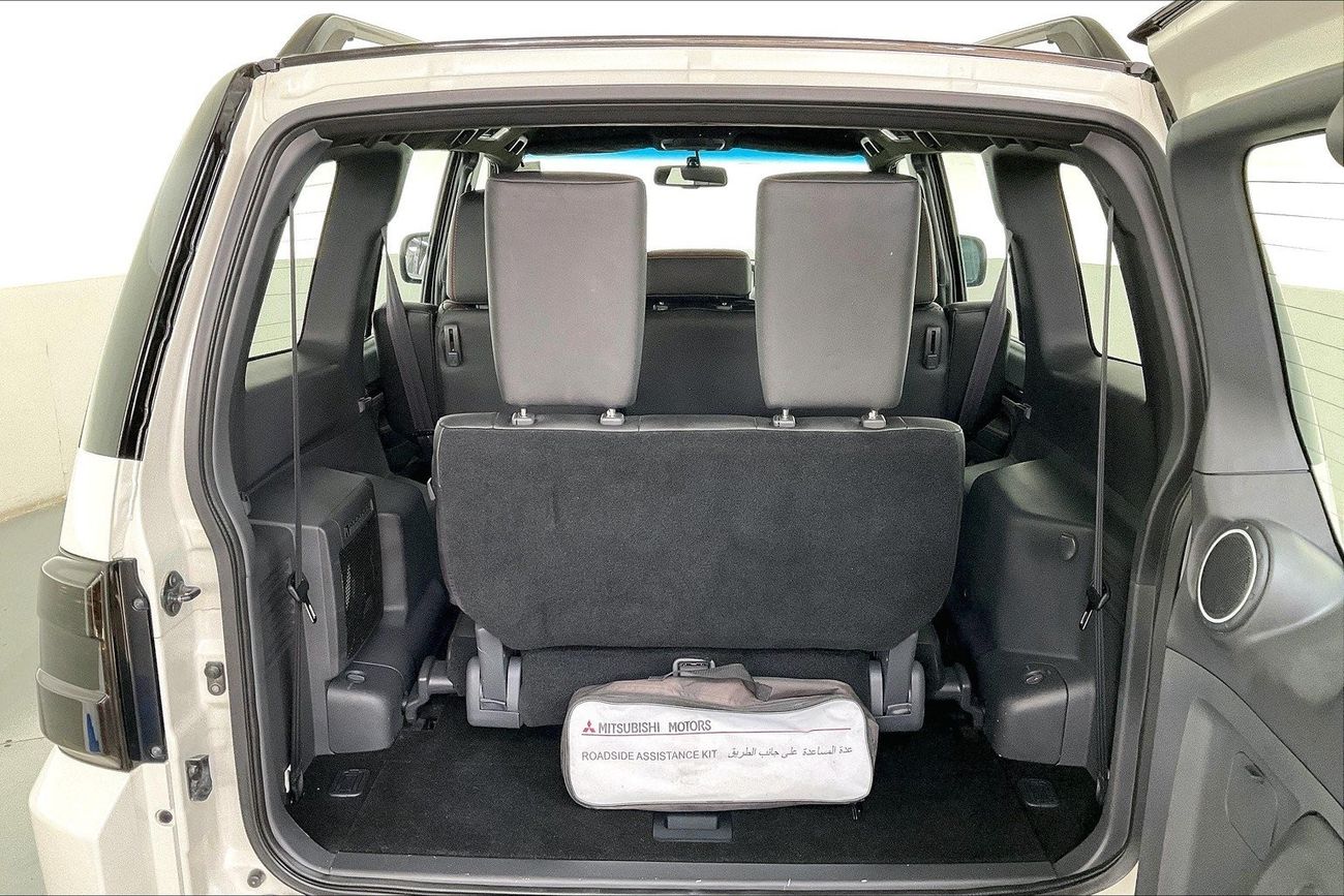 أم جي RX8 Luxury | ضمان مجاني لمدة عام | 0 دفعة أولى