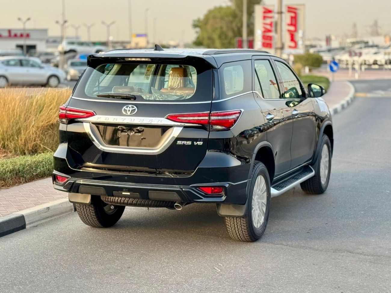 Toyota Fortuner Toyota Fortuner SR5 Plus 4.0L - Black - 0 KM - 2025