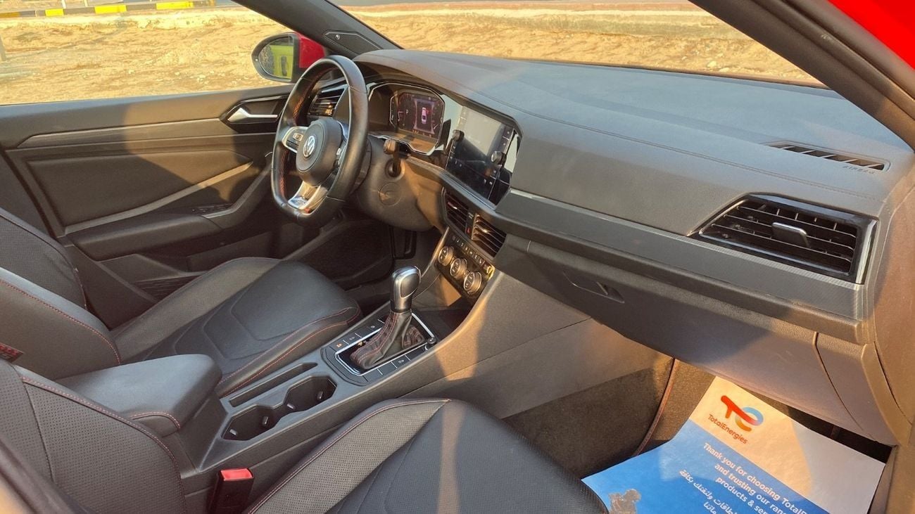 Volkswagen Jetta 2.0L GLI Full Option