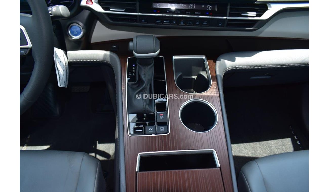 Toyota Sienna Xle Hybrid 2.5l Fwd 8-seater Automatic