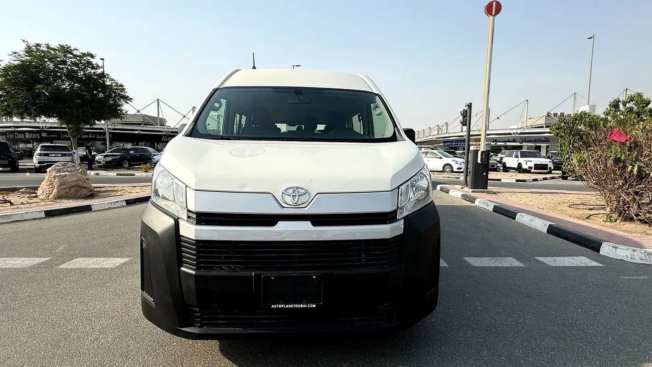 Toyota Hiace GL GCC Specs! 13seat! Excellent condition