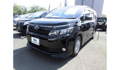 Toyota Voxy ZWR80G