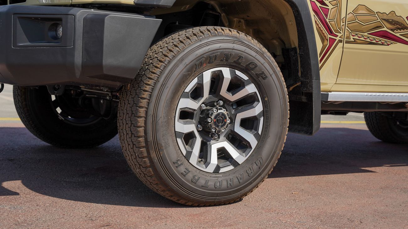 تويوتا لاند كروزر بيك آب