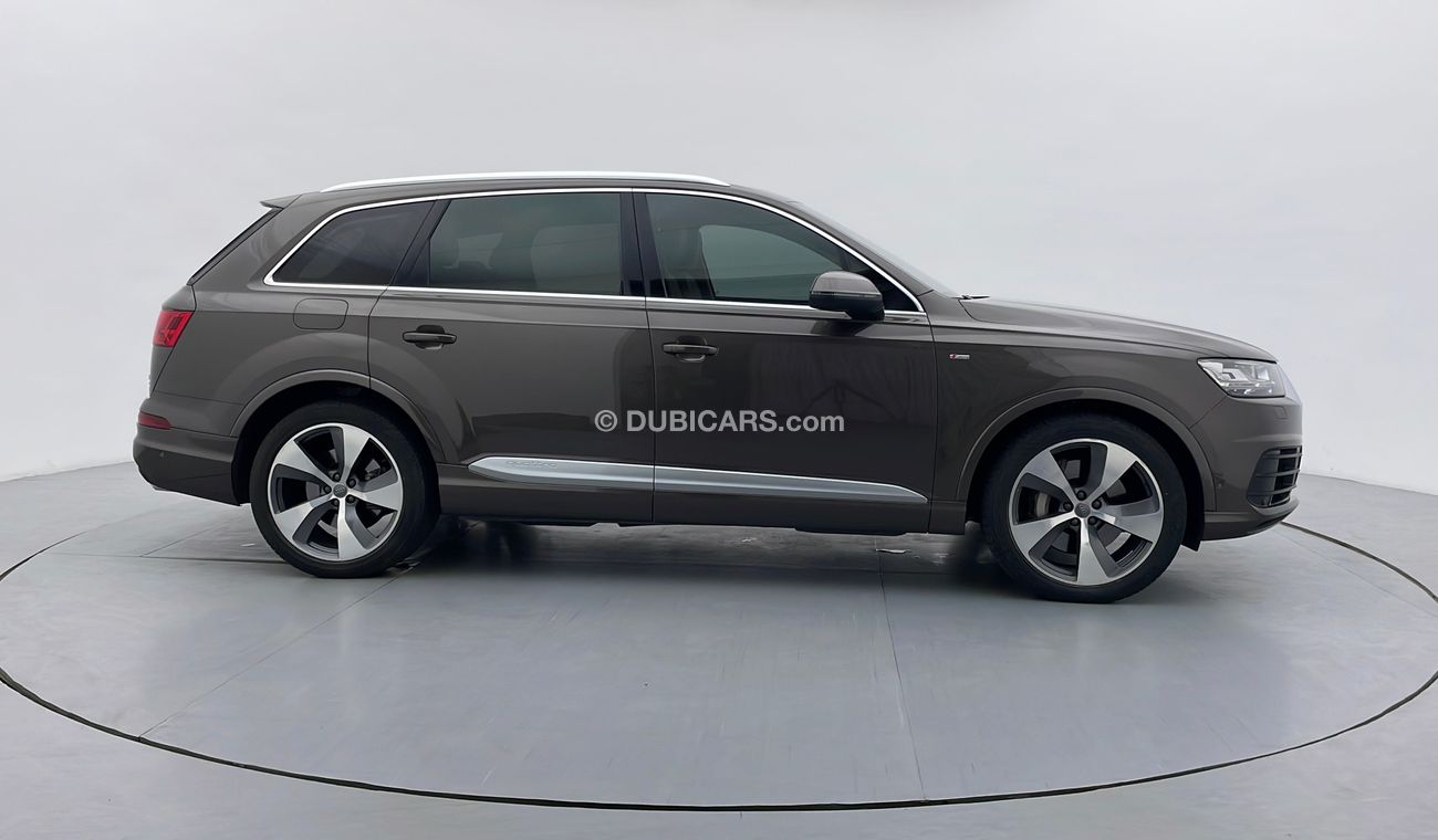 أودي Q7 Audi Q7 3