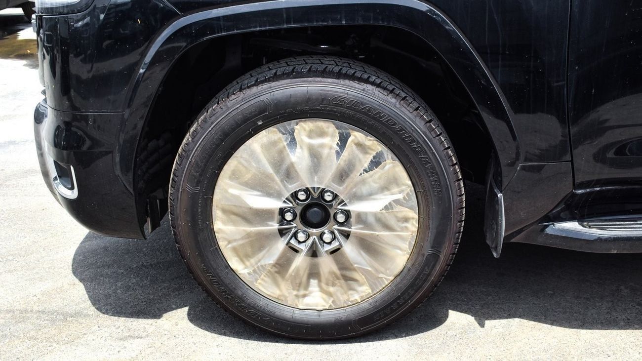 Toyota Land Cruiser Toyota land cruiser VXR 3.5L petrol MY 2025