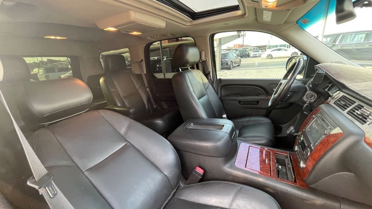 Chevrolet Tahoe LTZ 5.3L 4WD (8 Seater)