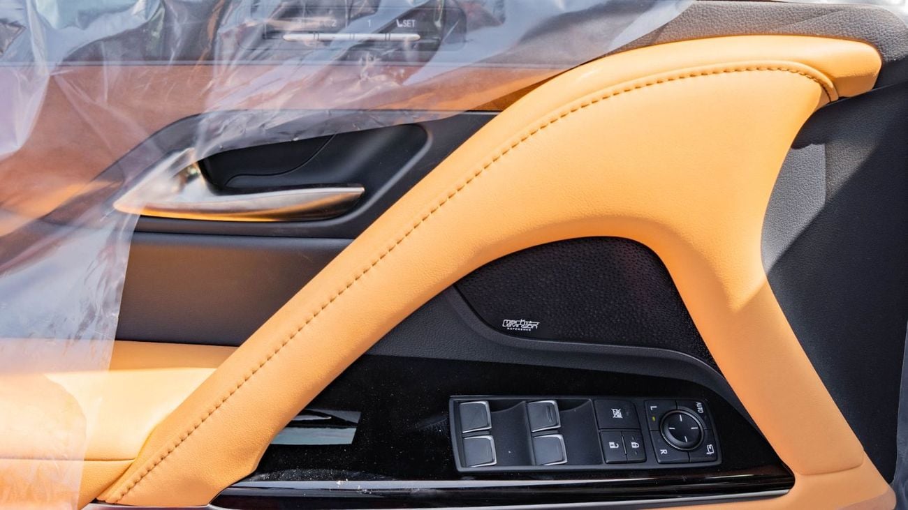 Lexus LX 700h 2026 Lexus LX700h Signature 3.5L AT Hybrid 07 Seaters with auto parking (Black)