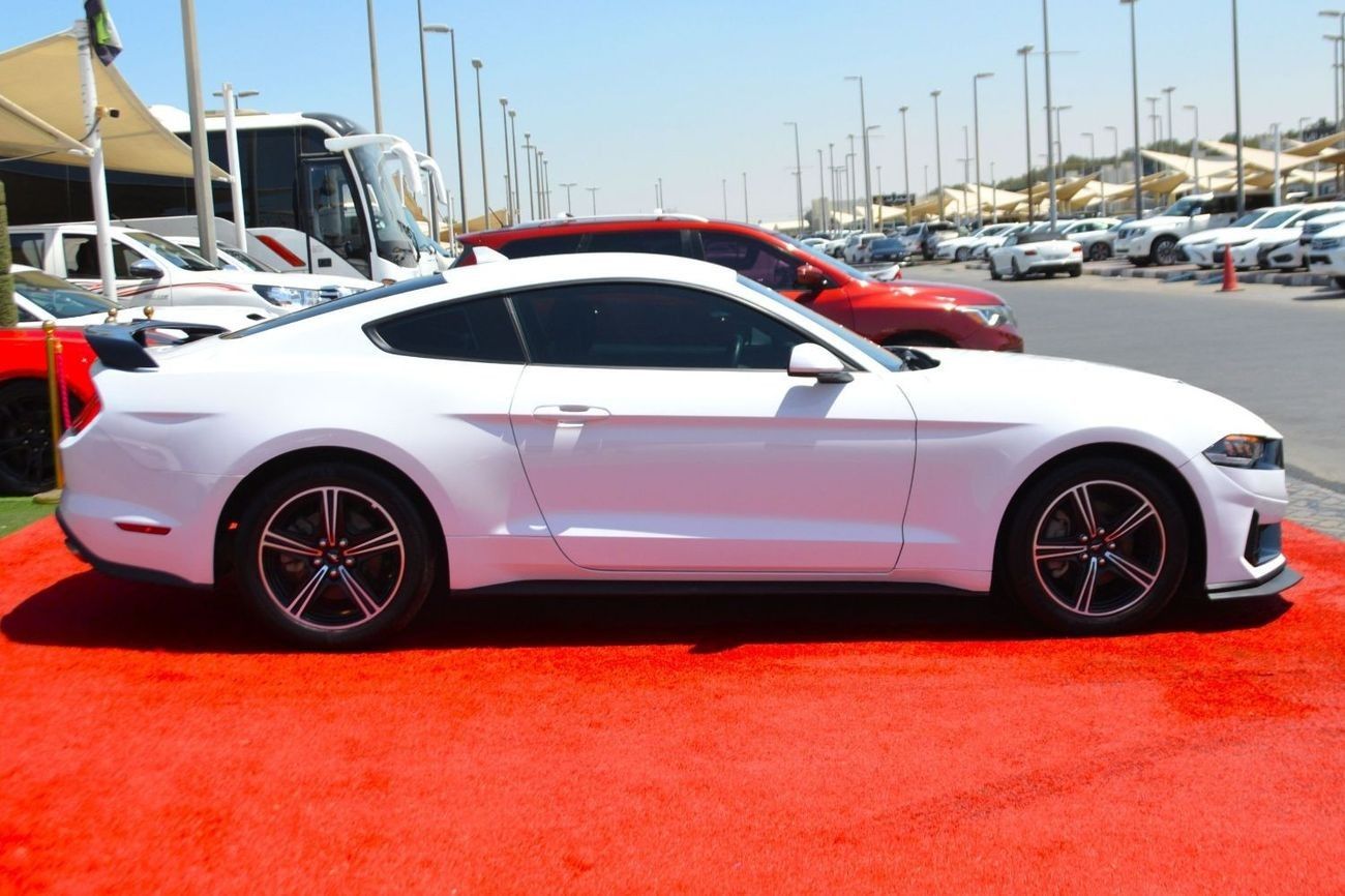 Ford Mustang EcoBoost Premium 2.3L Coupe A/T 2024-NEW LOOK-IN GOOD CONDITION--READY TO DRIVE **