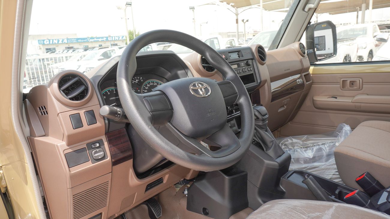 Toyota Land Cruiser Pick Up 4.0L V6 Double Cabin A/T
