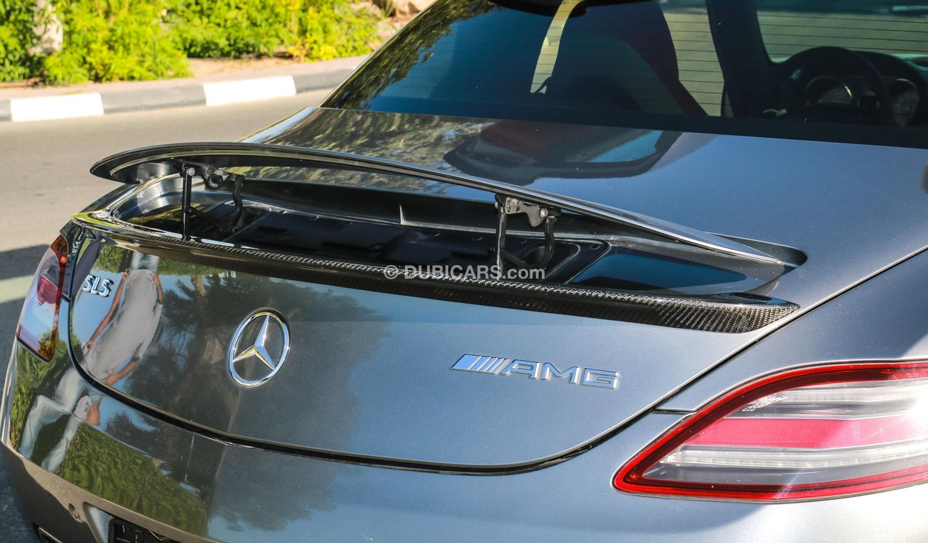 Mercedes-Benz SLS AMG