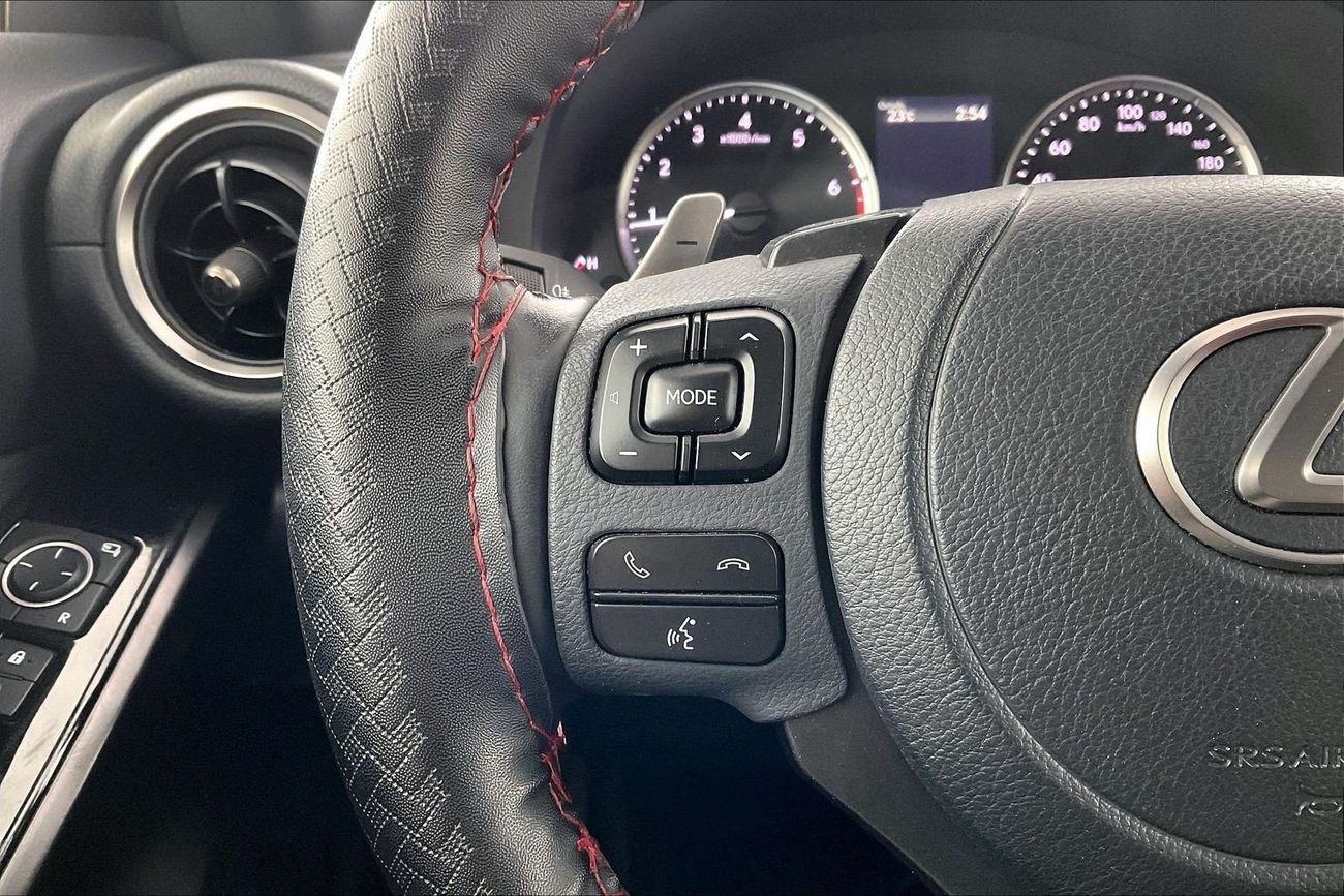 لكزس IS 300 Premier | شامل الضمان | 0 ﺪﻔﻋﺓ ﺃﻮﻟﻯ